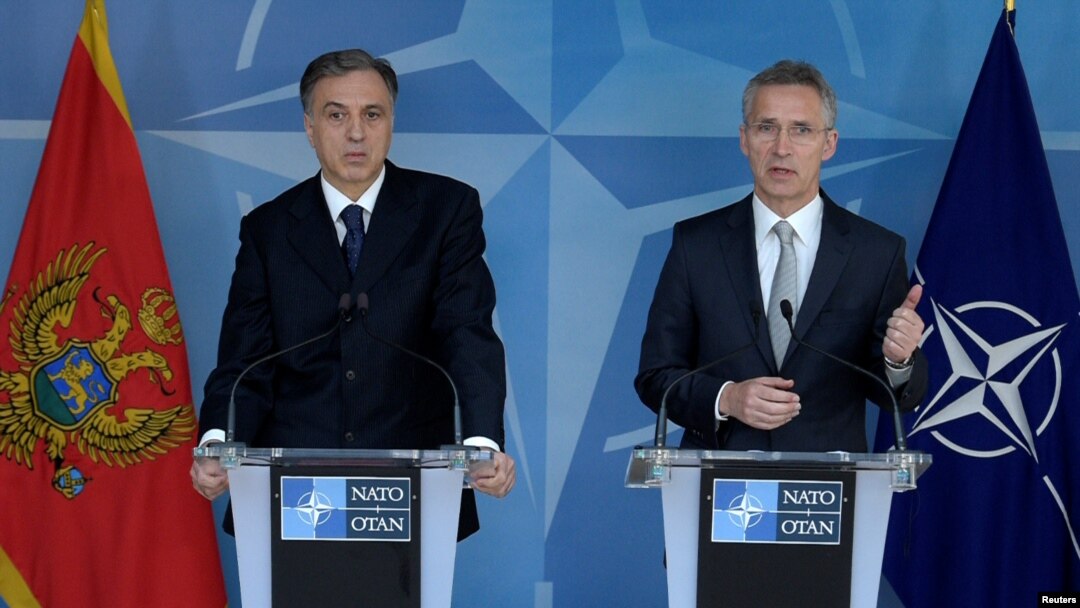 Filip Vujanović i Jens Stoltenberg na konferenciji prilikom ceremonije, Bruxelles, 7. juni 2017.