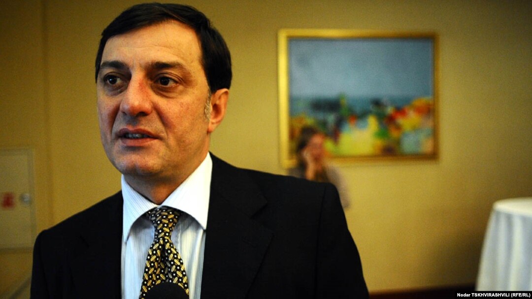 ვახტანგ ლეჟავა