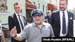 Дієго Марадона в білоруському Бресті 16 липня 2018 року