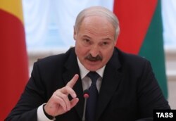 Олександр Лукашенко під час саміту країн СНД, Мінськ, 10 жовтня 2014 року
