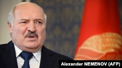 24 серпня Олександр Лукашенко побажав Україні і українцям «мирного неба, толерантності, мужності, сили та успіхів у відновленні гідного життя», не згадавши про роль Білорусі у війні Росії проти України