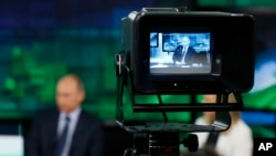Ці ресурси поширюють інформацію «від органів державної влади держави, яка перебуває у збройному конфлікті і визнана державою-агресором»