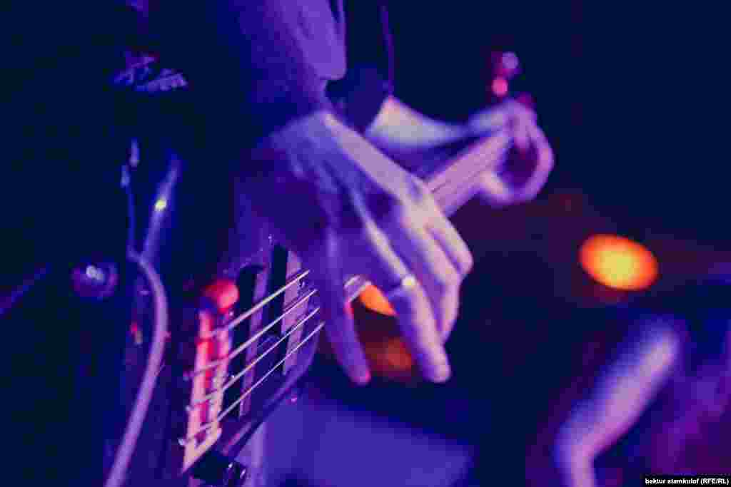 Также в фестивале принимала участие black/death metal команда из Кыргызстана Kashgar, группа The Last Day Of Silence и казахстанская команда Zarraza. 