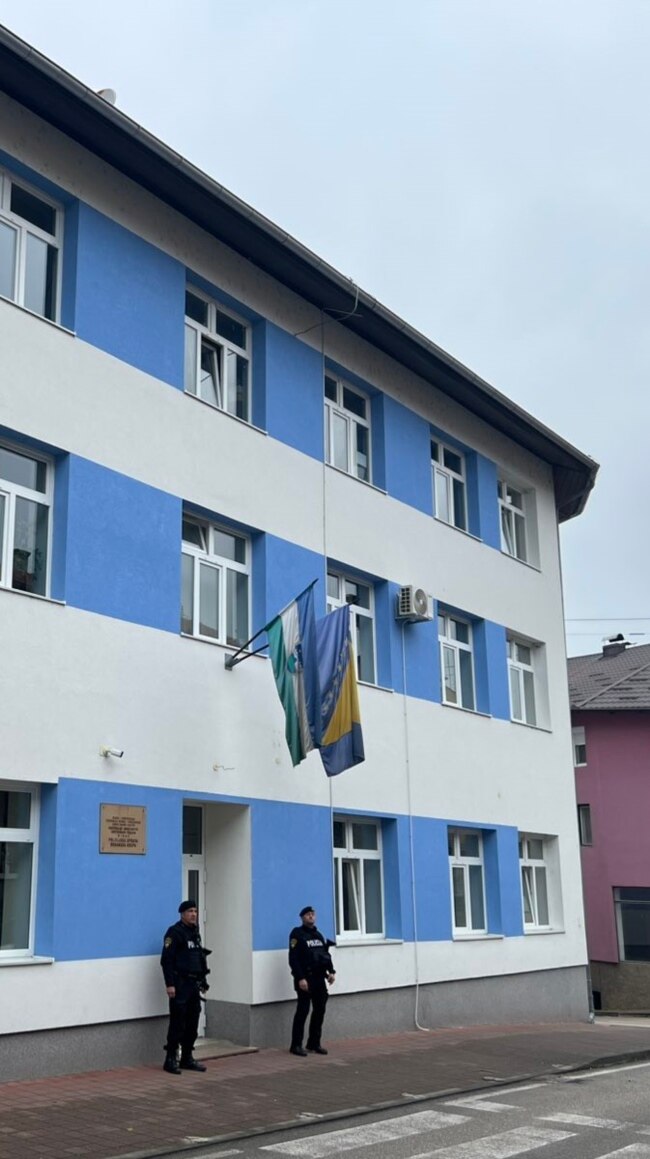 Bosanska Krupa u šoku, istraga nakon što je maloljetnik ubio policajca