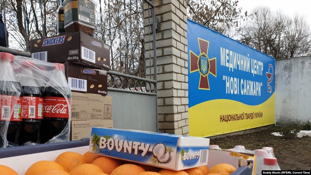 Продукти для евакуйованих із Китаю громадян. Нові Санжари, Полтавська область, 21 лютого 2020 року