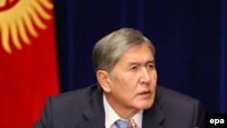 Алмазбек Атамбаев.