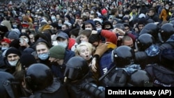 23 січня в акціях протесту у понад 100 російських містах взяли участь близько 110 тисяч людей, кажуть правозахисники