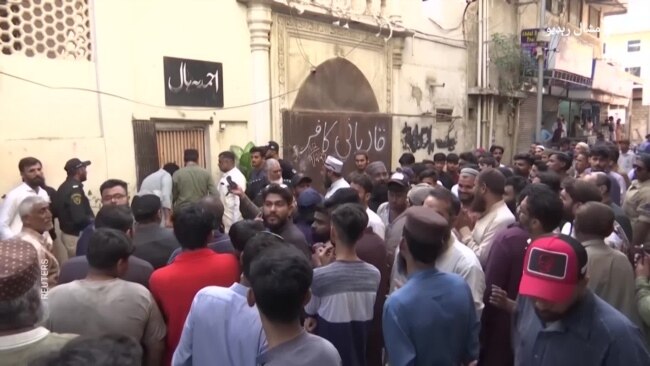 کراچۍ کې د یوې مذهبي ډلې قهرجنو کسانو د احمدي ټولنې یو غړی وژلی