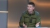 За словами Сергія Собка, використання дерев’яних автоматів дозволяє тренуватися, як тримати зброю і яке положення приймати під час стрільби
