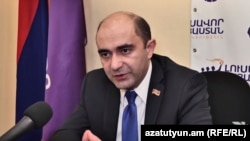 «Լուսավոր Հայաստան»-ի առաջնորդ Էդմոն Մարուքյան, արխիվ