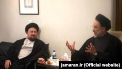 حسن خمینی (چپ)