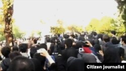 تظاهرات دانشجویان اصفهان در سالگرد روز دانشجو