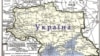 Під час проголошення Акту Злуки українських земель на Софійській площі в Києві. 22 січня 1919 року. Фото зроблено з дзвіниці Софійського собору, на горизонті видно ще не зруйнований більшовиками Михайлівський Золотоверхий собор