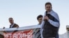 Марк Серов на митинге в Батуми в ноябре 2024 года. Автор фото: Илья Никоноров