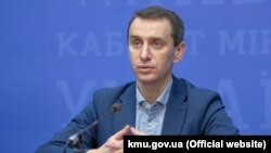«Від сьогодні ми тестуємо всі пневмонії, які перебувають в інфекційних лікарнях, а також лікарнях іншого профілю, але є діагноз пневмонія», – повідомив Віктор Ляшко, заступник міністра охорони здоров’я