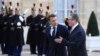 Президент Франції Емманюель Макрон та прем'єр-міністр Великої Британії Кір Стармер перед неформальним самітом європейських лідерів щодо ситуації в Україні та європейської безпеки, Париж, 17 лютого 2025 року