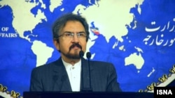بهرام قاسمی سخنگوی وزارت خارجه ایران می‌گوید که تهران با جدیت تمام مسئله طلب خود از لندن را پی‌گیری می‌کند