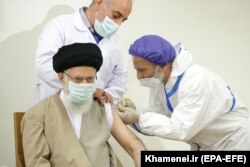 تزریق تبلیغاتی یکی از واکسن‌ها توسط خامنه‌ای مُهر پایانی بر هرگونه مخالفت از درون سیستم بود