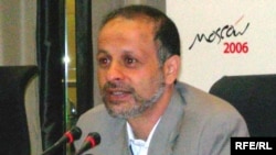 اکبر گنجی برنده جایزه همفری