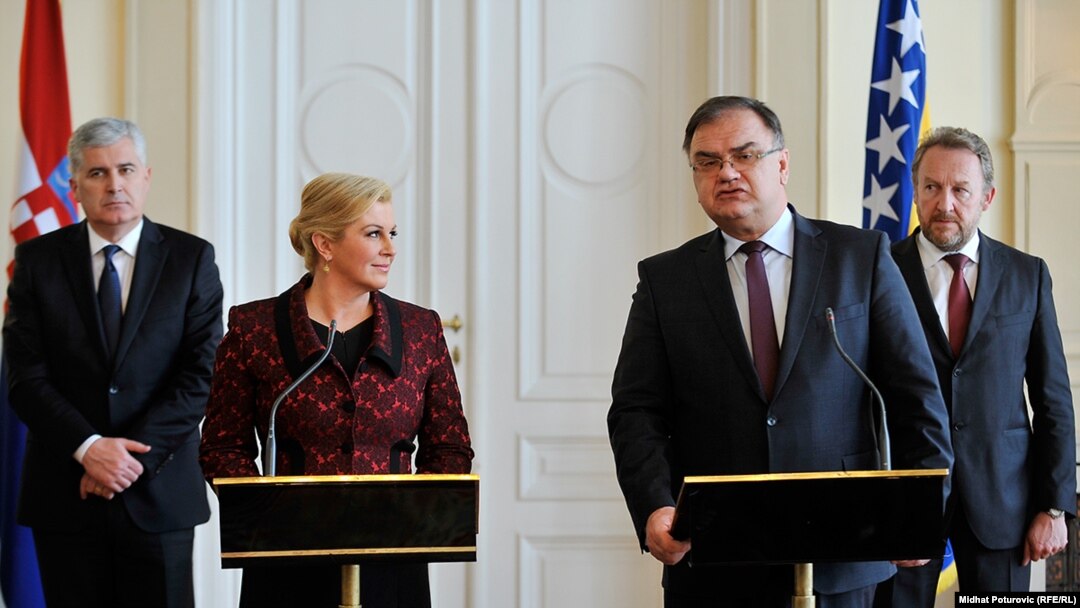 Kolinda Grabar Kitarović sa članovima Predsjedništva BiH tokom posjete Sarajevu 2015. godine