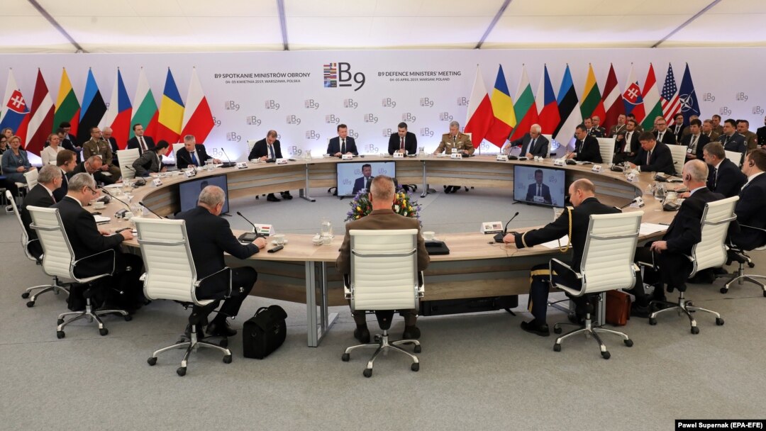 Summitul B9 de anul acesta se va ține în format hibrid, cu participarea Franței și Ucrainei, pe fondul tensiunilor de la granița ucraineană.