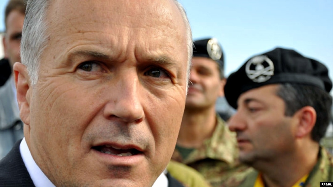 Valentin Inzko, high representative to Bosnia and Herzegovina: "Worrisome and stagnate."