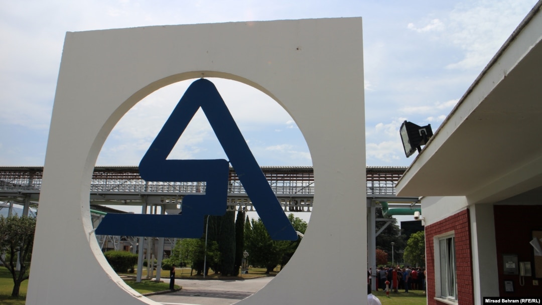Vodstvo Aluminija uspjelo je dogovoriti snabdijevanje fabrike električnom energijom za period od sljedećih sedam dana