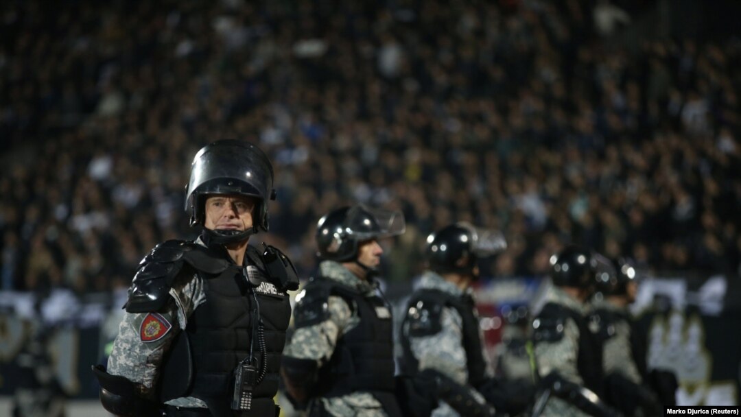 Policija na Partizanovom stadionu pred početak utakmice, ilustrativna fotografija