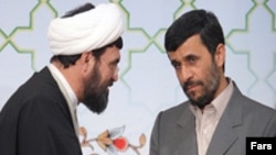 بسیاری از کشورهای غربی با استناد به سخنان احمدی نژاد، ایران را کشوری «خطرناک» توصیف می کنند.